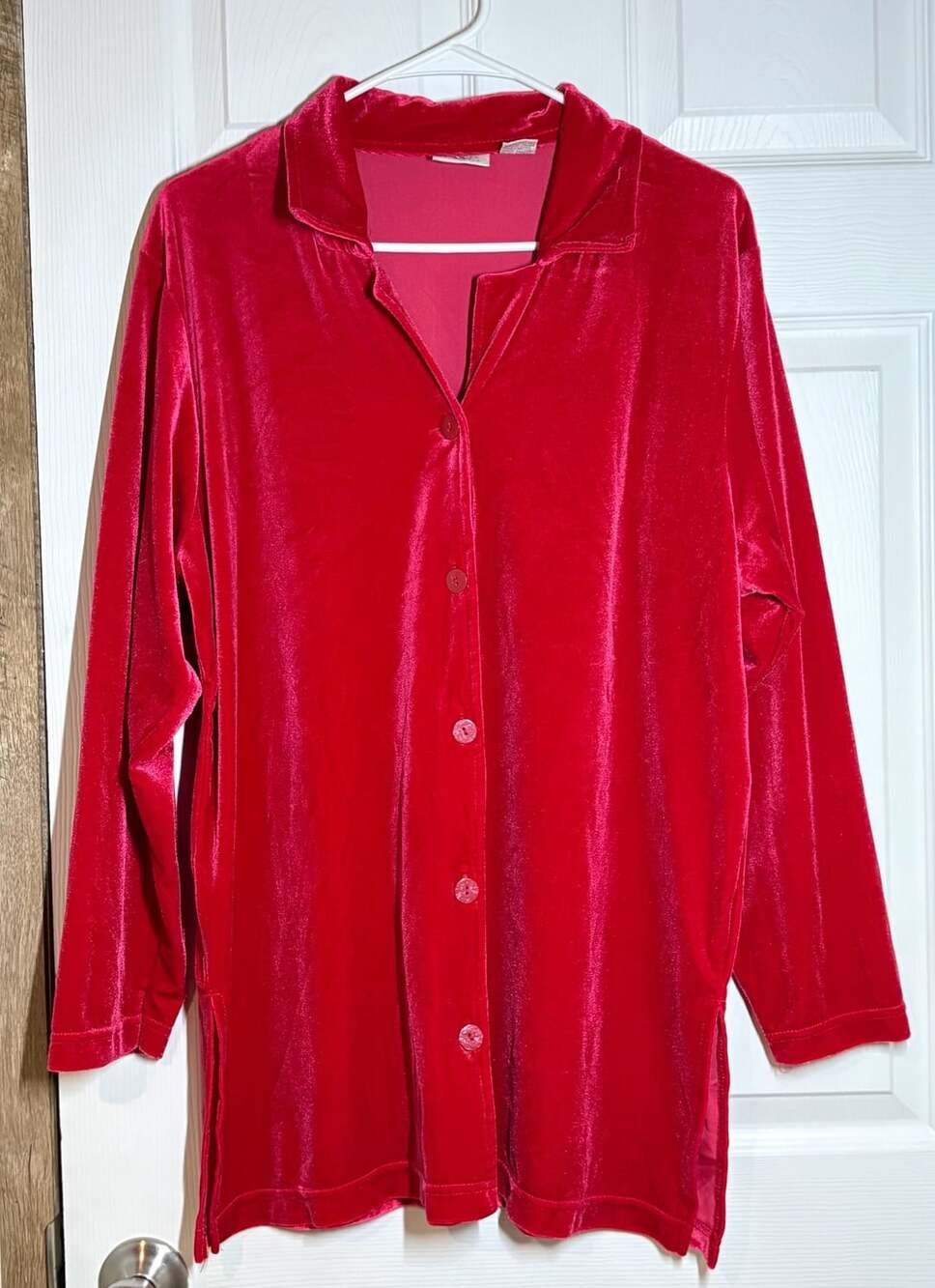 NWB Casuals Velvet Button Down Shirt Size L Red